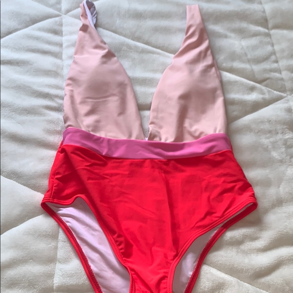 NEW Sitting Pretty Poolside Color Block Swimsuit - Picture 5 of 6